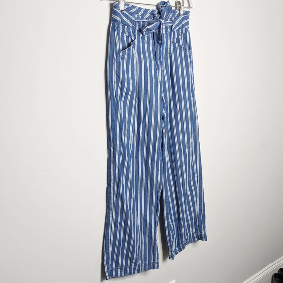 AEO • Super High Rise Stripe Wide Leg Crop Pants 2 - Picture 3 of 10